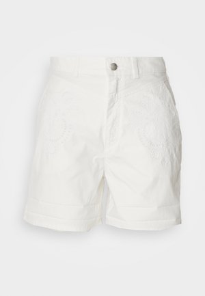Pantalones cortos blancos de talle alto con botón delantero y sutil bordado floral en ambas caderas.