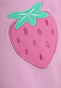 Thumbnail Image 3
