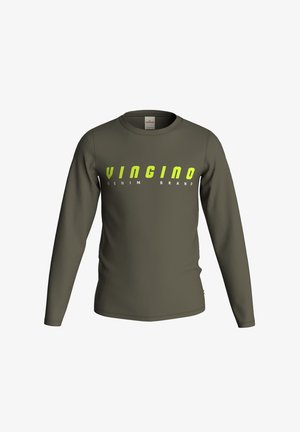 Oliwkowa koszula z długim rękawem z neonowożółtym napisem "VINGINO" i małym białym napisem "DENIM BRAND" na piersi.