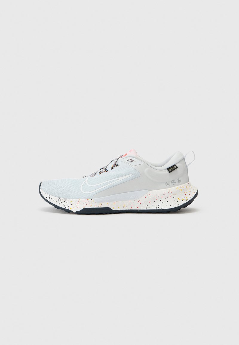 Nike Performance - JUNIPER 2 GTX - Trail running shoes - white/pink, Enlarge