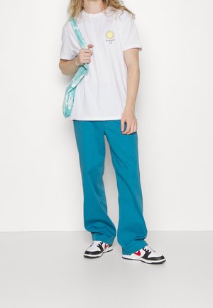 On Vacation, T-shirts print - white