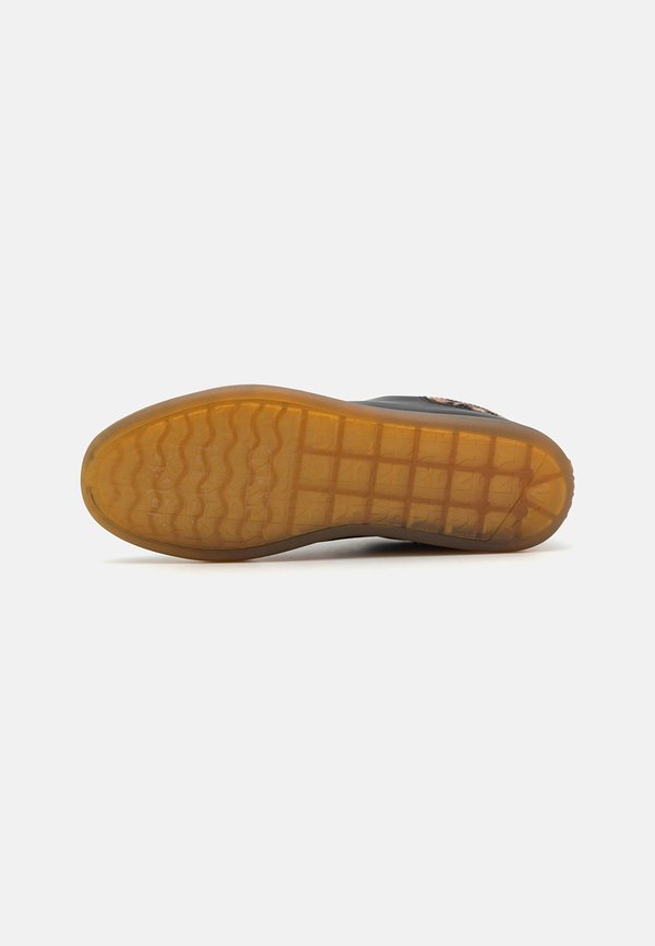 SEACLIFF LACE UP - Trainers3