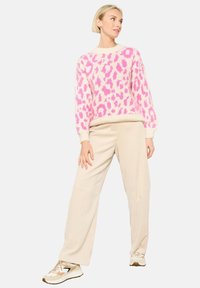LolaLiza LEOPARD PRINT - Maglione - ecru peach