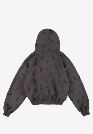 Ciemnoszara bluza z kapturem, z powtarzającym się czarnym wzorem owadów, ściągaczami na mankietach i u dołu oraz luźnym krojem.
