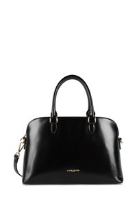 Borsa a mano strutturata nera in pelle lucida. Presenta due manici, hardware color oro e una tracolla removibile. Logo visibile.