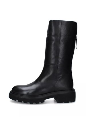 Stivale in pelle nera altezza ginocchio con finitura liscia, suola piatta robusta e cerniera laterale per facilitare l'indossamento.