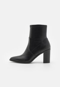 Call it Spring JOHANNAH B.E.D FOAM - Støvletter - black