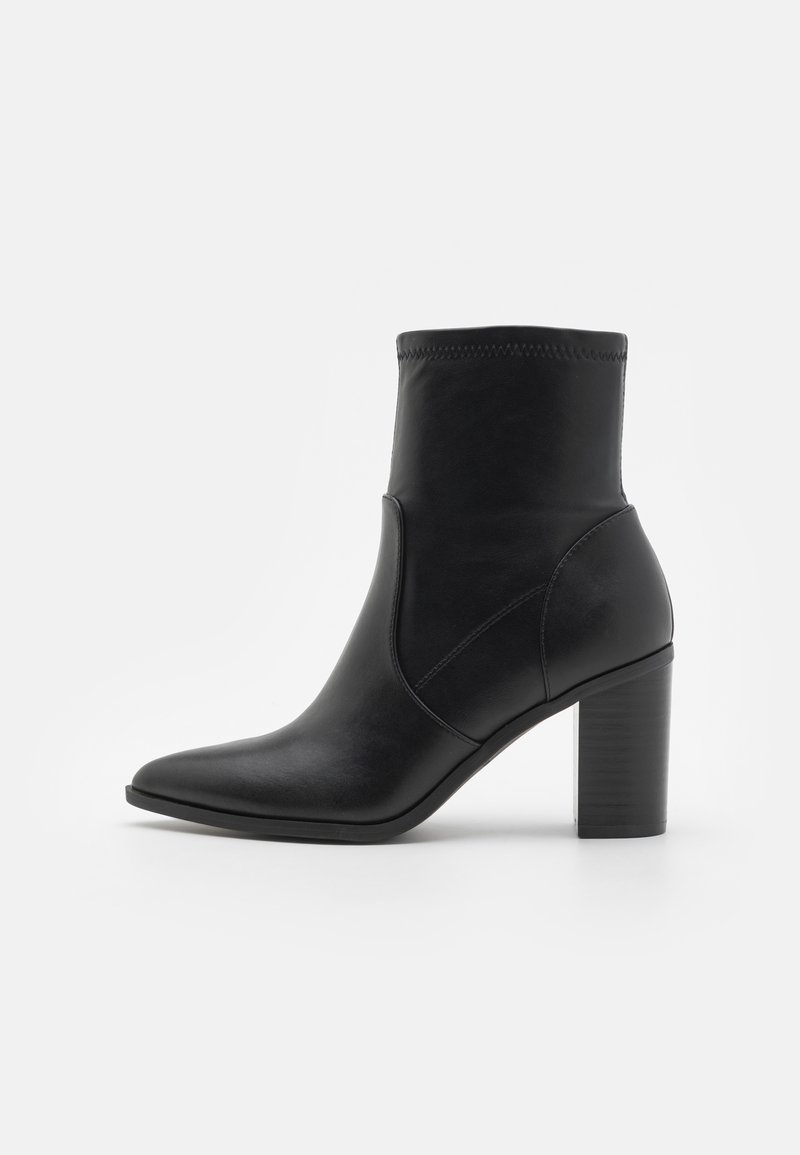 Call it Spring JOHANNAH B.E.D FOAM - Støvletter - black