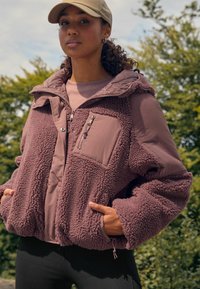 Next REGULAR FIT TEDDY BORG - Jachetă de iarnă - rose pink