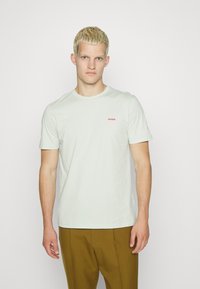 HUGO DERO - T-shirt básica - light pastel green
