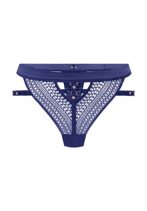 Marineblauwe string met een gaasontwerp en ronde patronen, een effen tailleband, verstelbare bandjes en decoratieve hardwareaccenten.