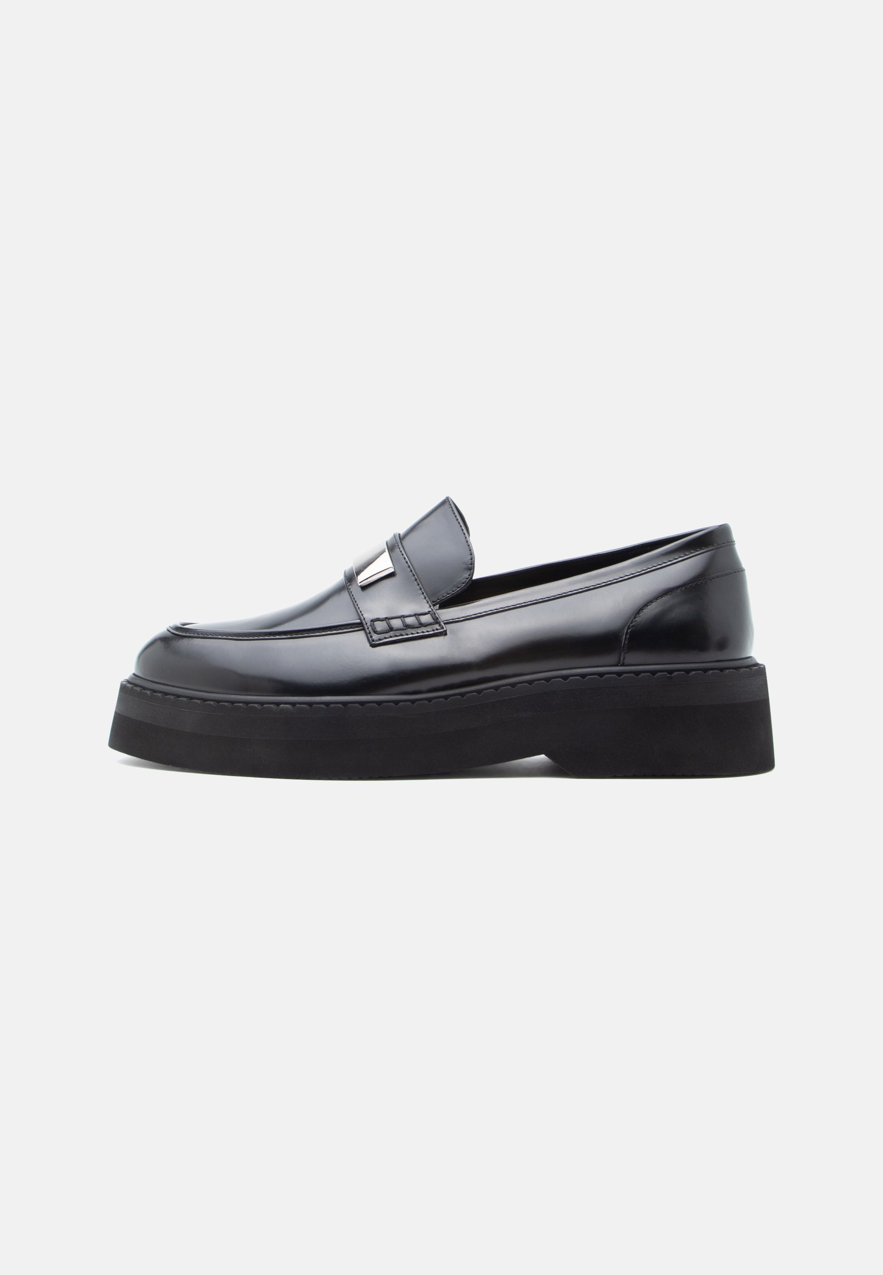 Loafers black