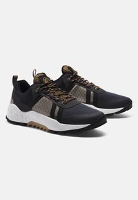 Timberland SOLAR WAVE - Matalavartiset tennarit - blackened pearl