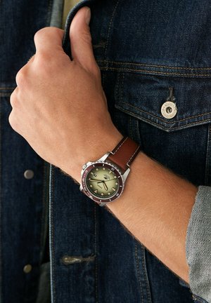 TRADITIONAL - Uhr - brown