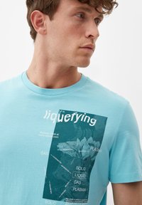 s.Oliver MIT FRONTPRINT - T-shirt z nadrukiem