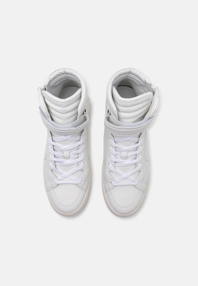 Pierre Hardy Baskets montantes - white