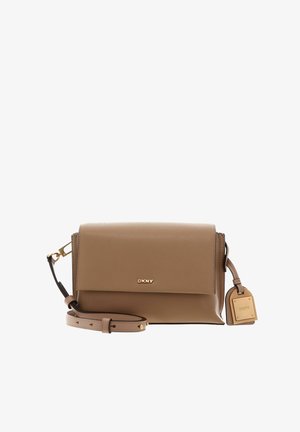 DKNY, ALYA FLAP CROSSBODY - Sac bandoulière - cappuccino