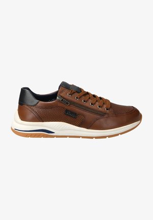 Sneaker in pelle marrone con design perforato, dettagli neri e suola bianca. Presenta lacci e una cerniera laterale per una facile calzata.