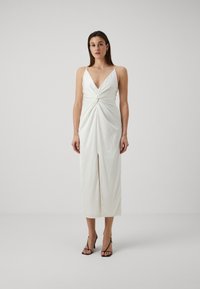 Abercrombie & Fitch COWL NECK MIDI DRESS - Koktailové šaty/večierkové šaty - snow white