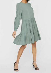 Vero Moda Denní šaty - mottled dark green