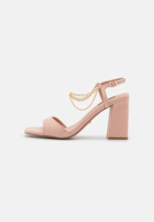 Sandali con tacco - pink