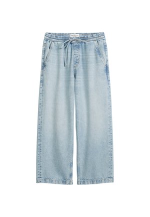 Pantalons en denim larges bleu clair avec une taille élastique, un cordon de serrage et des poches latérales. Texture douce avec une finition délavée.