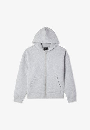 Jasnoszary hoodie na zamek z przednimi kieszeniami i kapturem, rozmiar XL, zaprezentowany na płasko na białym tle.