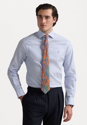 SLIM FIT STRIPED DOBBY SHIRT - Camicia elegante - light blue/white