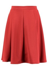 Falda roja de longitud a la rodilla, acampanada y hecha de tejido texturizado. Cuenta con una cinturilla ajustada y plisados para mayor movimiento. Diseño simple y clásico.