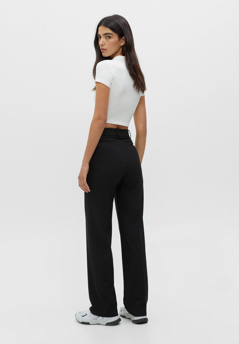 Pull And Bear Taille Petit Ou Grand PULL&BEAR MIT ZIERNAHT VORNE - Pantalon classique - black/noir - ZALANDO.FR