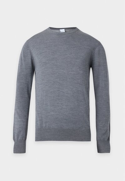 Pull gris uni à manches longues, col rond, avec poignets et ourlet côtelés, présenté sur fond blanc.