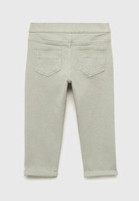 Leggings gri deschis cu o textură moale, dotate cu o talie elastică confortabilă, două buzunare spate și tivuri mansetate.