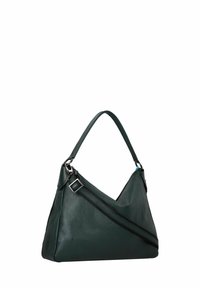 Borsa a tracolla in pelle verde scuro con forma triangolare, tracolla singola e tasca con zip diagonale. Superficie texturizzata e hardware minimale.