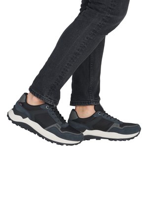 Rieker Baskets basses - schwarz