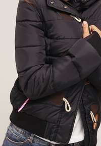 Superdry & Co Overgangsjakke - black