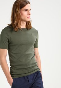 G-STAR BASE 2er PACK - T-shirt básica - olive