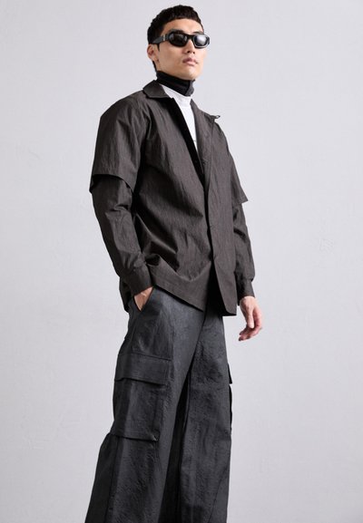 Han Kjøbenhavn - Bojówki