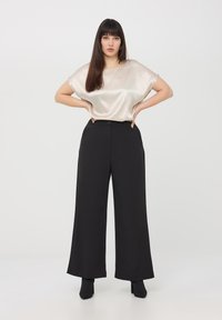 Terranova Camicetta - fango