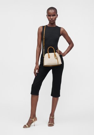 MICHAEL Michael Kors, FREDDIE DOME - Τσάντα χειρός - off-white