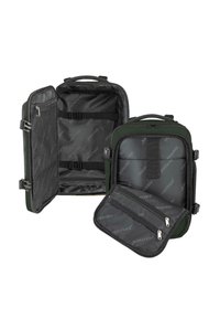 Grüner Reiserucksack mit zwei Reißverschlüssen, gepolsterten Fächern, Netzfach und schwarz bedrucktem Innenfutter mit Logo. Verfügt über eine abnehmbare kleinere Tasche.