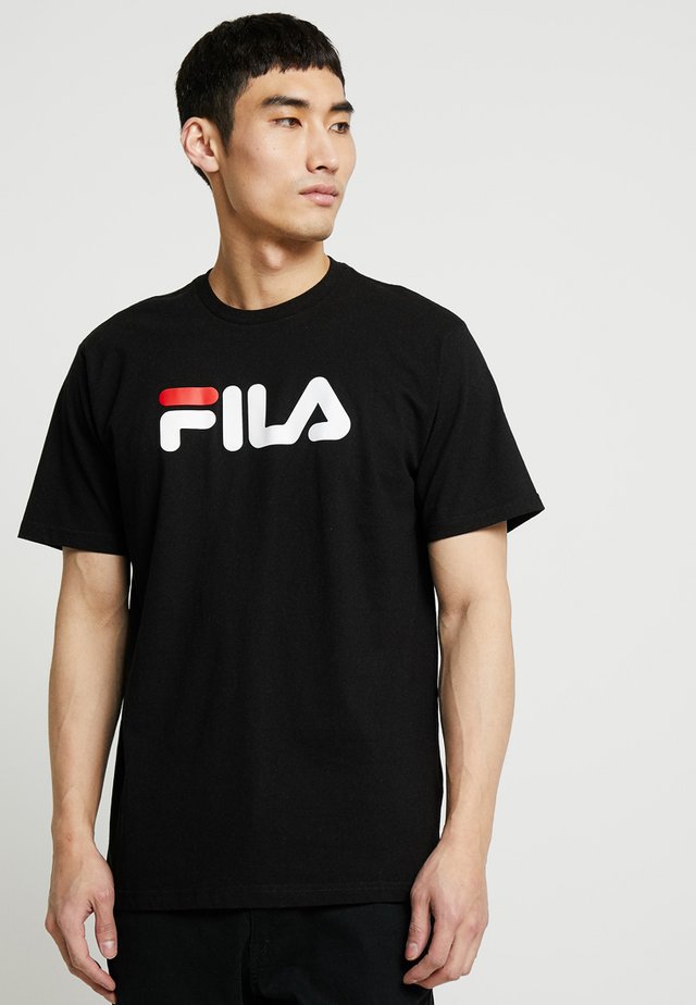 Fila Shirts Fur Herren In Grosser Auswahl Online Entdecken Zalando