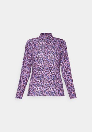 Top a maniche lunghe con un motivo leopardato rosa e viola, con colletto alto e una texture di tessuto liscia ed elastica.