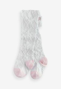 Calze bianche con motivo a rilievo e punte rosa. Presentano una texture liscia e un'etichetta bianca sul lato.
