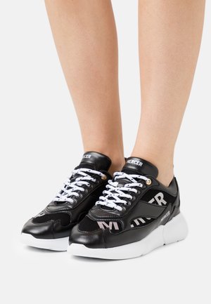 W3RD - Tenisky - black
