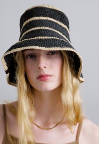 rag & bone JADE ROLLABLE HAT - Platmale - black/multi-coloured
