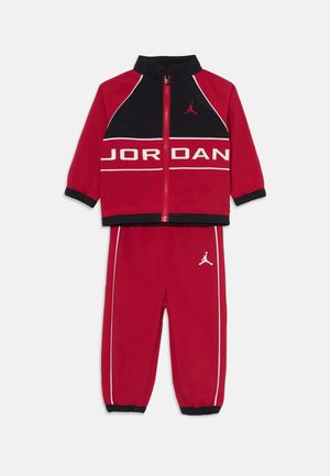 WIND BREAKER PIPING SET - Tuta - gym red
