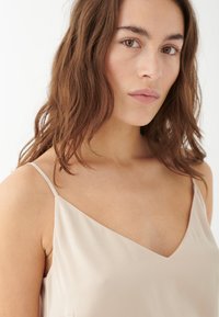 Dea Kudibal OCTAVIEDEA - Top - cinnamon