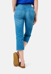 BRAX STYLE MARY - Shorts di jeans - used regular blue