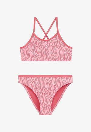 Maillot de bain deux pièces rose avec des rayures zébrées rose clair, le haut a des bretelles croisées et le bas de bikini assorti.