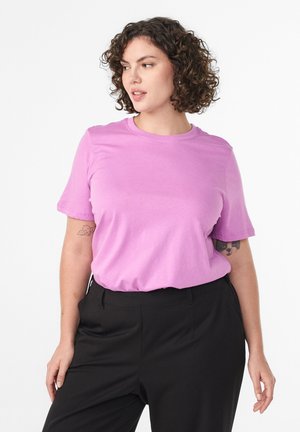 T-shirts basic - first bloom